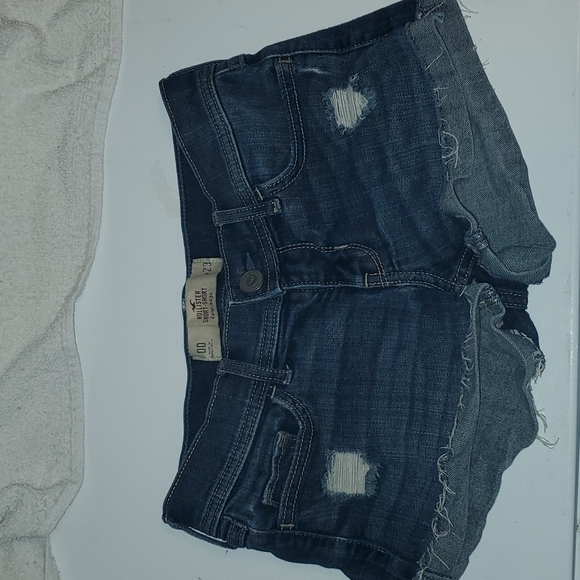 Hollister Pants - Hollister short shorts sz 00/23